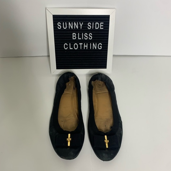 Tory Burch Black TLC  Sedgewick Leather Flats W/ Gold Bow Detailing Size 9M - Picture 1 of 16